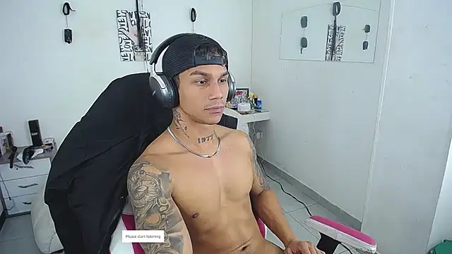 Leonard_Price live sex cam