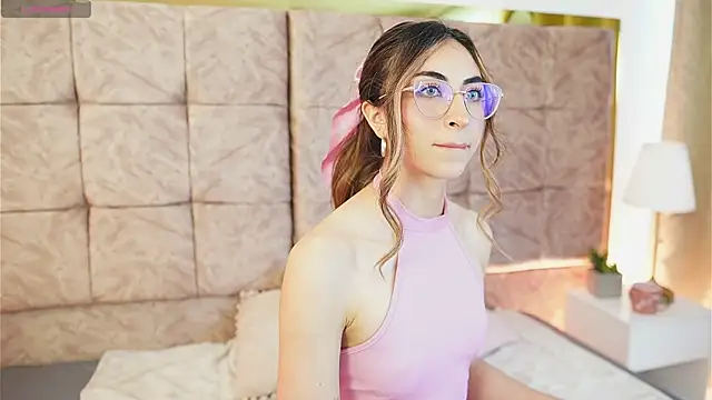 EmmaClark__'s cam snapshot