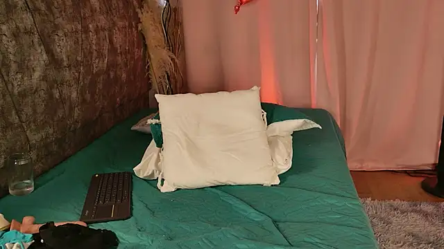 MelanyStone_'s cam snapshot