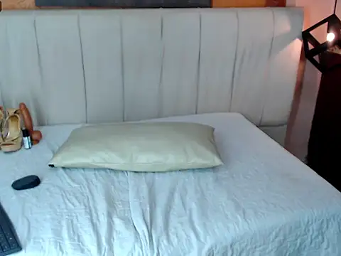 ChloeBernard's cam snapshot