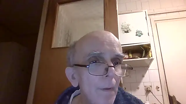 mariusica1@xh's cam snapshot