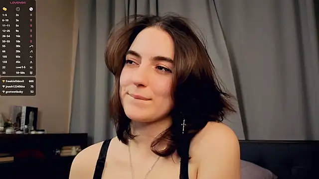 DracosMoon live sex cam