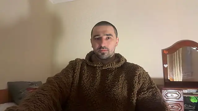 Hard_to_Obey's cam snapshot