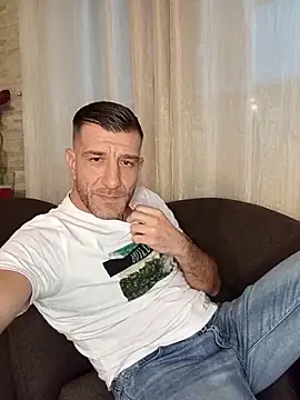 Alexdaniel89's cam snapshot