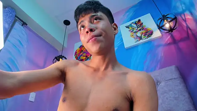 MaxiWildd live sex cam