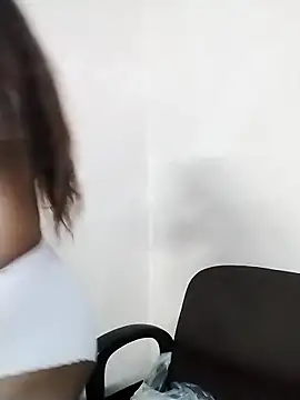 Frooty_11's cam snapshot