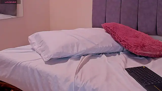 PAMELA_BRANZ live sex cam