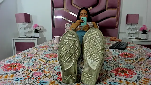 Chanelwill's cam snapshot