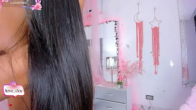 saridethot live sex cam