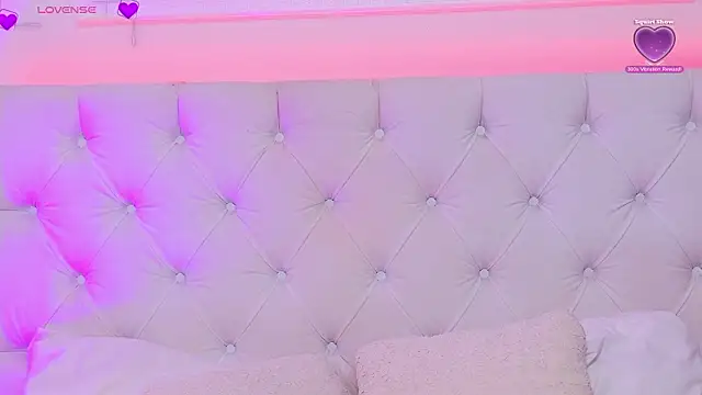 AriannaSins live sex cam