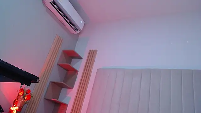 sirena_fuego's cam snapshot