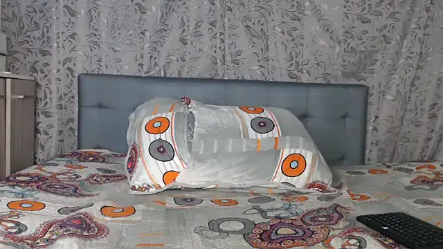 Soe_Lara's cam snapshot