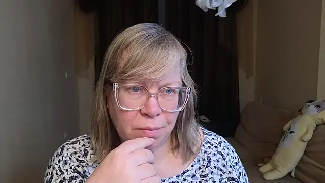 Emma_Eclipsee's cam snapshot