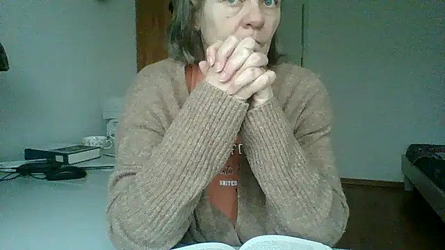 Laura_Sensuale's cam snapshot