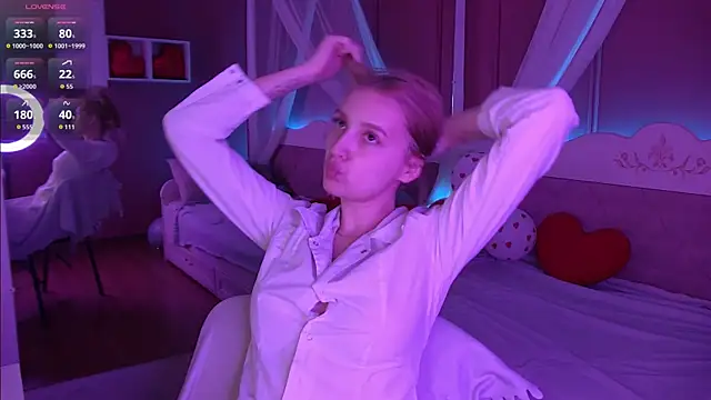 LillLane's cam snapshot