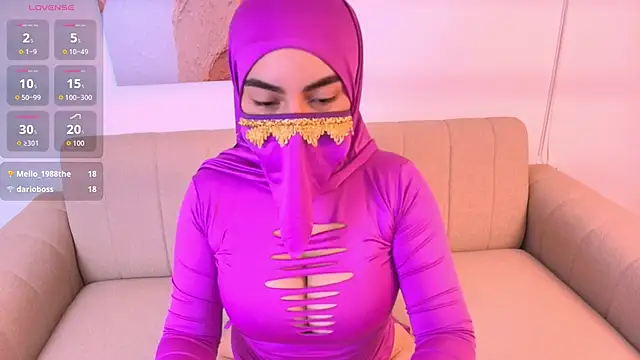 Malika_Noor's cam snapshot