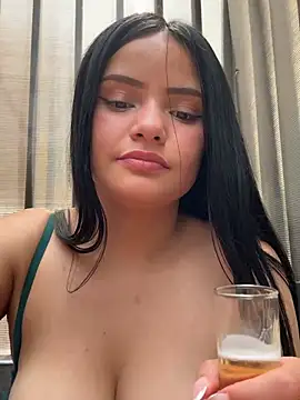 AntonellaStorm_'s cam snapshot