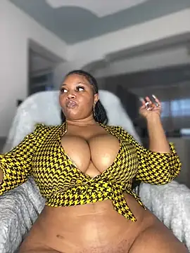 RoyalVibeXO live sex cam