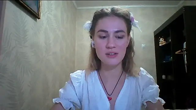 DeanneGilcher's cam snapshot