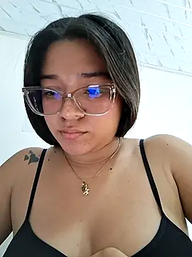 -VICKKY live sex cam