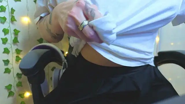 AliceIMonta's cam snapshot