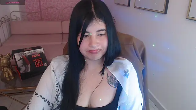 Nina_harpper_'s cam snapshot