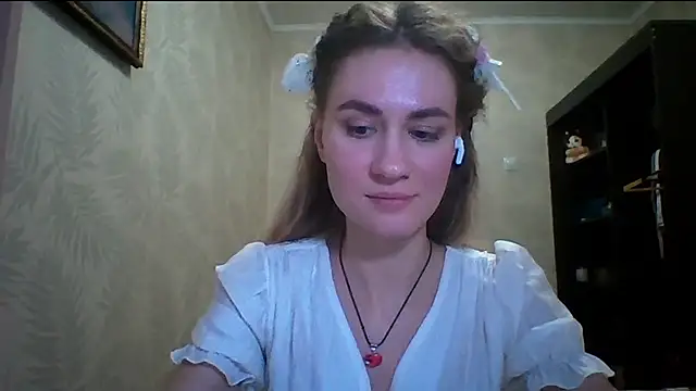 DeanneGilcher's cam snapshot