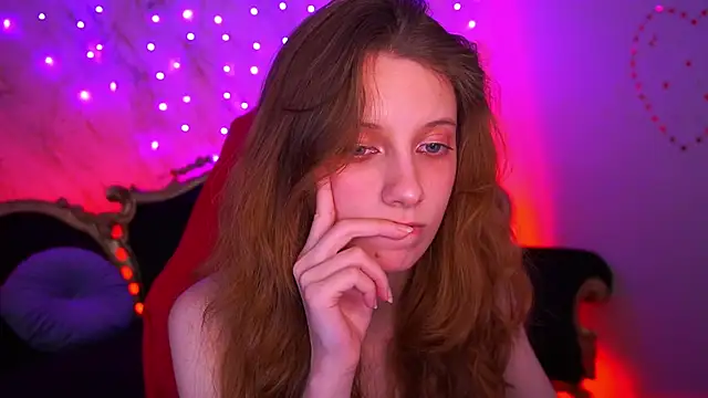 CuteeFoxy live sex cam