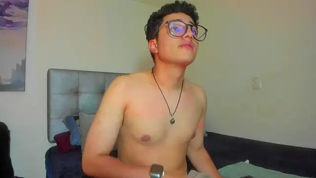 Adonibaskerville4's cam snapshot