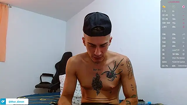 bray_hotboy777's cam snapshot