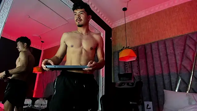 NicolaiKarav live sex cam