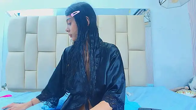 Lana_Sliim's cam snapshot