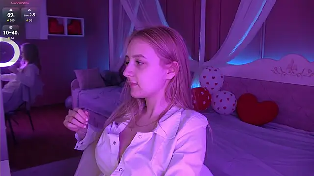 LillLane's cam snapshot