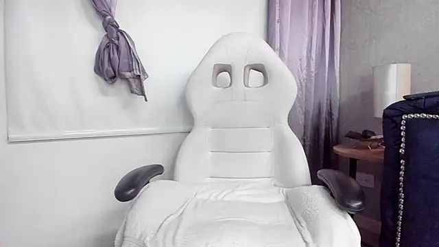 Lucii_fer_ live sex cam