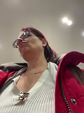 NataKitten live sex cam