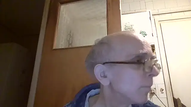 mariusica1@xh's cam snapshot