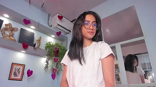 Alana_Martinez_'s cam snapshot