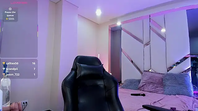 EmmaStonns's cam snapshot