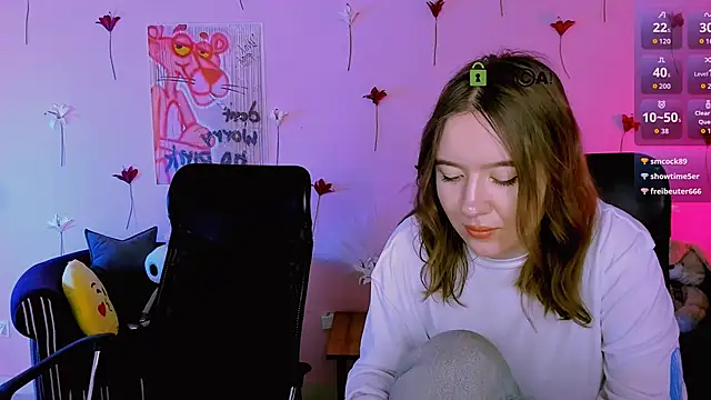 casey_meow_'s cam snapshot