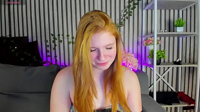 Sally_Ange1's cam snapshot