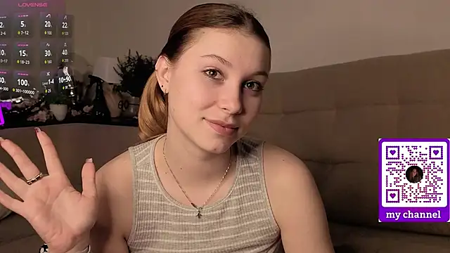 JadwigaTagliavia live sex cam