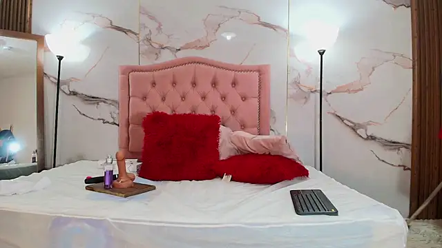 La_indiia's cam snapshot