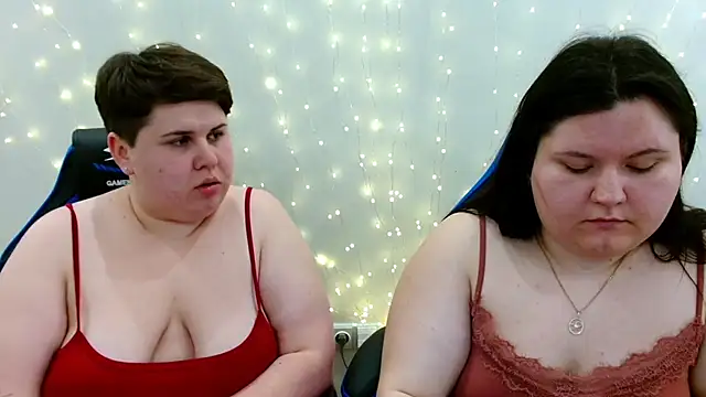 BeckyAndHellen live sex cam