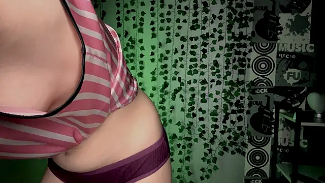 helgicuteness live sex cam