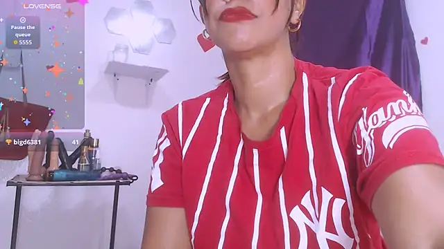 seductivespellvagina80's cam snapshot