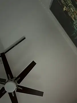 Hornyblond_Bella live sex cam