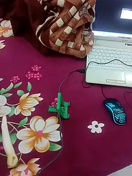 Daddyishere_19 live sex cam