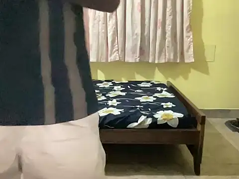 KeralaHunk23 live sex cam