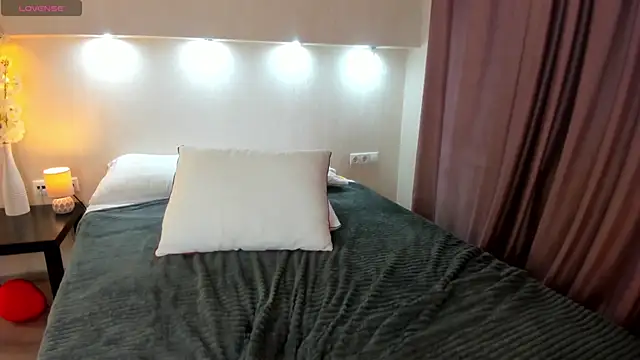 Adelina_Bliss live sex cam