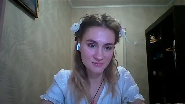 DeanneGilcher's cam snapshot